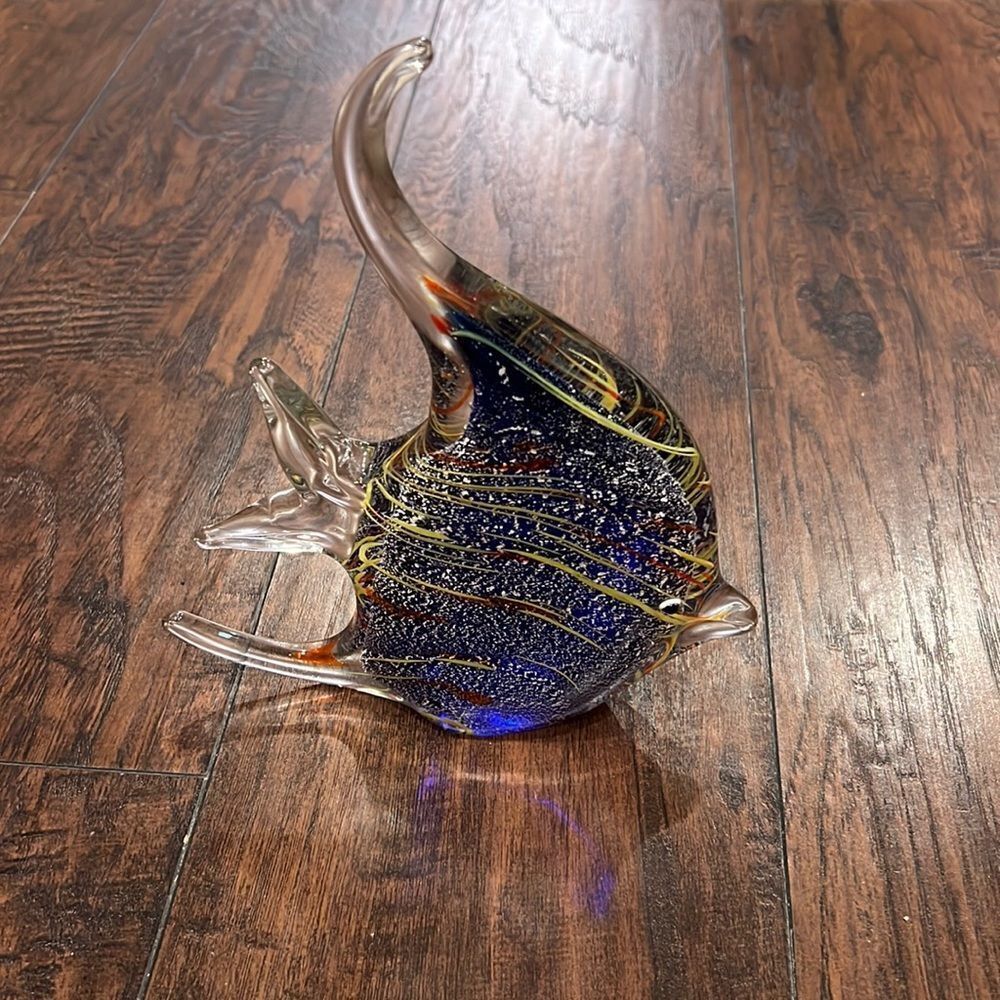 VTGΒ Hand - BlownβHandmade Angle Fish Art Glass Paperweight FigurineβMulticolored